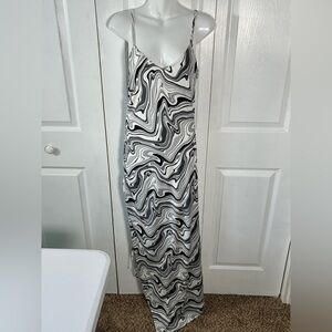 NWT Iris Black White Gray Side Ruching Split Maxi Dress